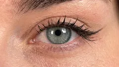 Jednoduchý spôsob, ako nakresliť šípky na očiach (pre začiatočníkov)